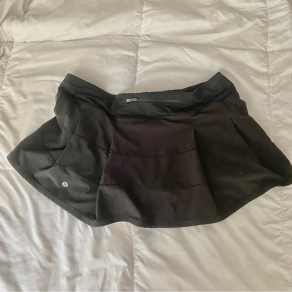 LULULEMON BLACK TENNIS SKIRT